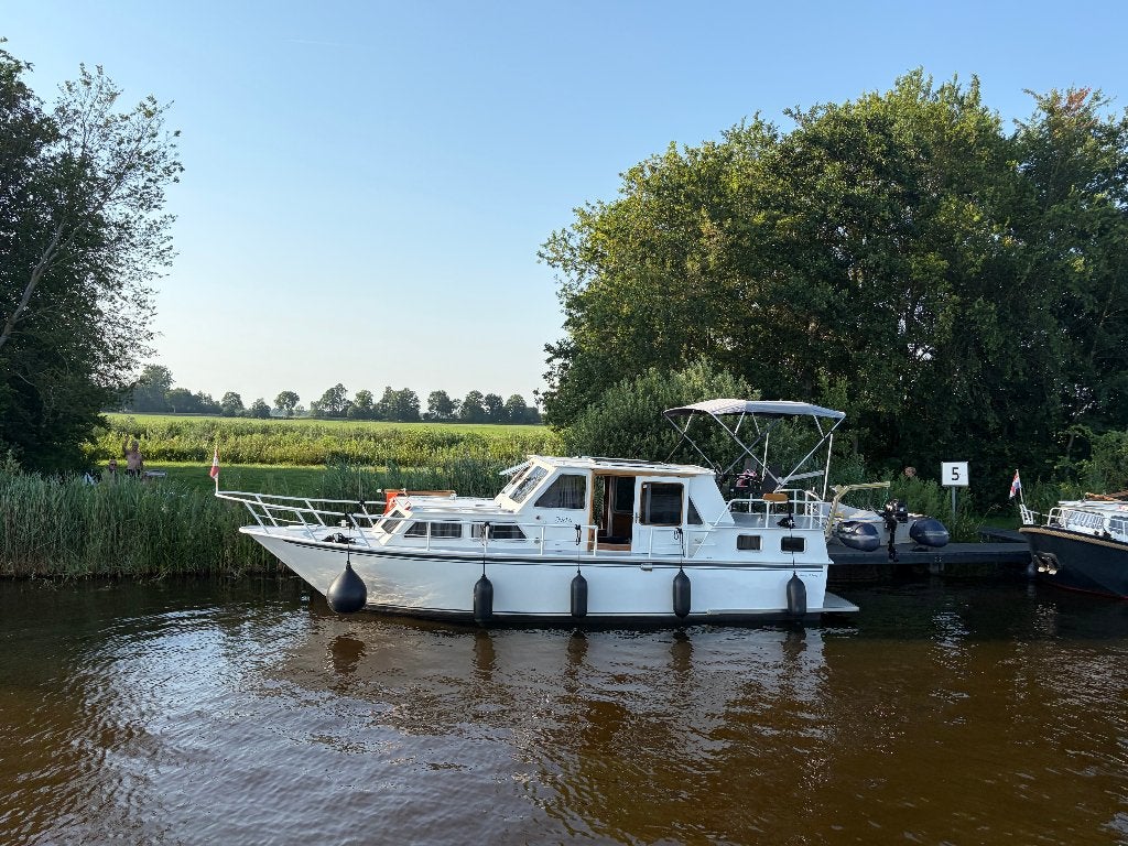 Foto 5 van Last minute! Motorkruiser, boot huren. Bootverhuur Friesland
