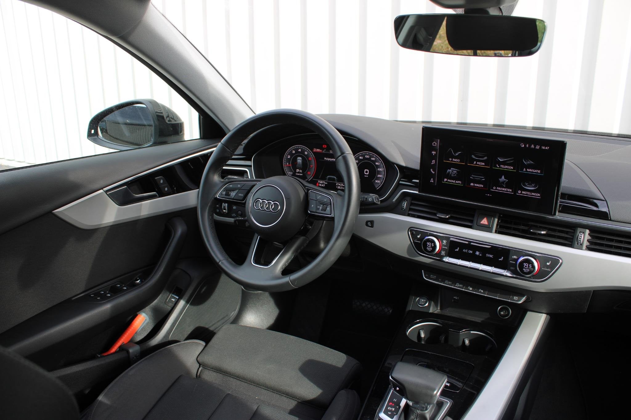 Audi A4 Avant 35 TFSI Advanced Edition | Incl. 12 maanden ga, Auto's, Stof, Gebruikt, 4 cilinders, Automatische klimaatregeling