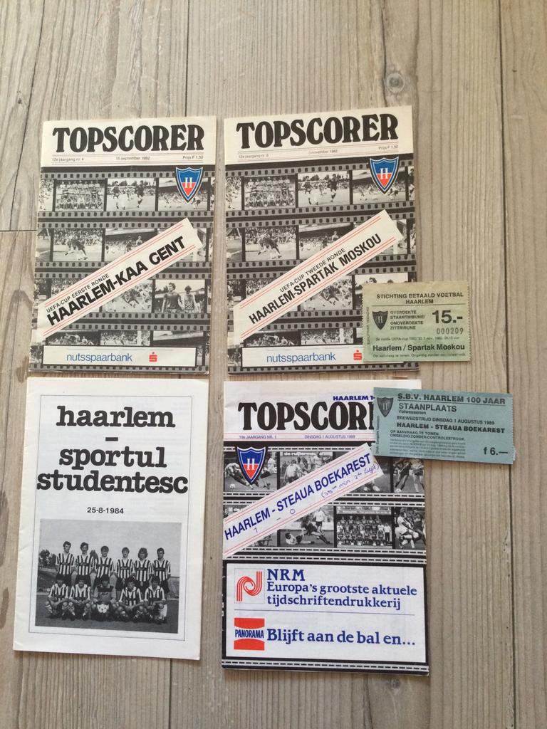 4 Unieke HFC Haarlem programma boekje + 2 kaartjes, Ophalen of Verzenden, Gebruikt, Overige binnenlandse clubs, Boek of Tijdschrift