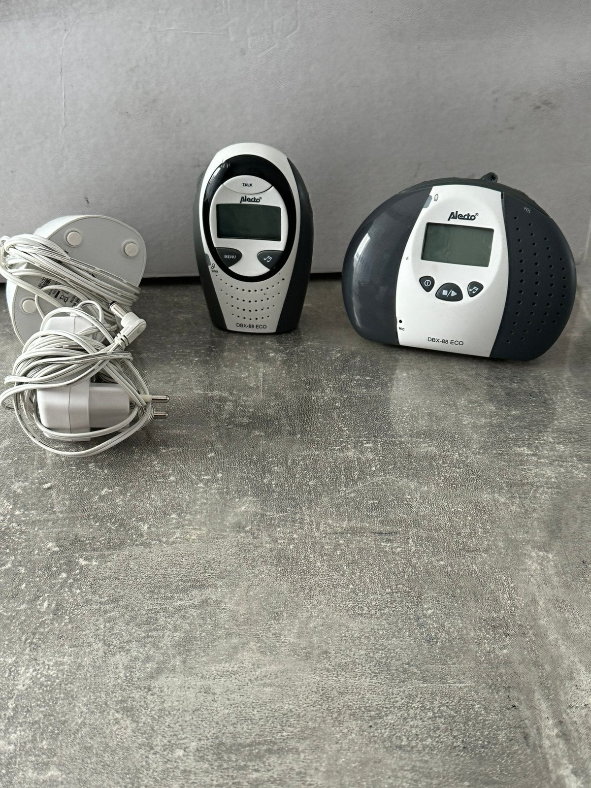 Te koop: goede babyfoon van Alecto, Kinderen en Baby's, Babyfoons, Ophalen of Verzenden, Zo goed als nieuw, 250 meter of meer