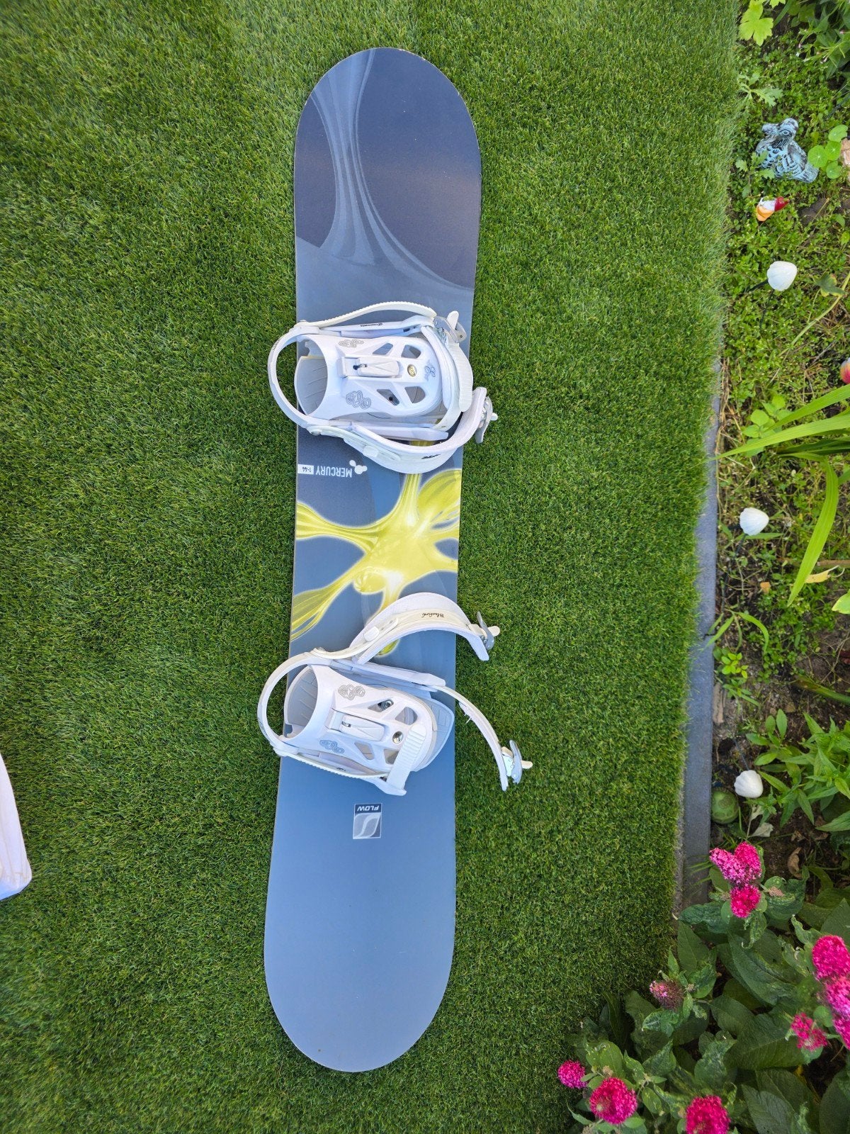 Flow Mercury Snowboard 1.44m met Bluebird bindingen, Ophalen, Gebruikt, Board