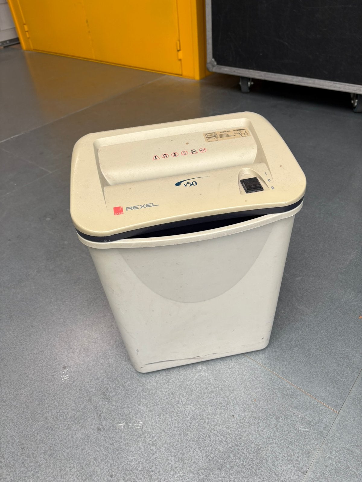 Rexel V50 Papierversnipperaar, Diversen, Ophalen