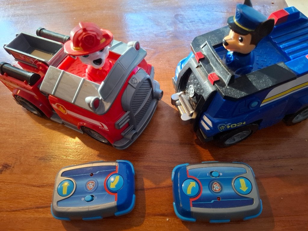 Paw Patrol auto's, Kinderen en Baby's, Speelgoed | Speelgoedvoertuigen, Ophalen of Verzenden, Gebruikt