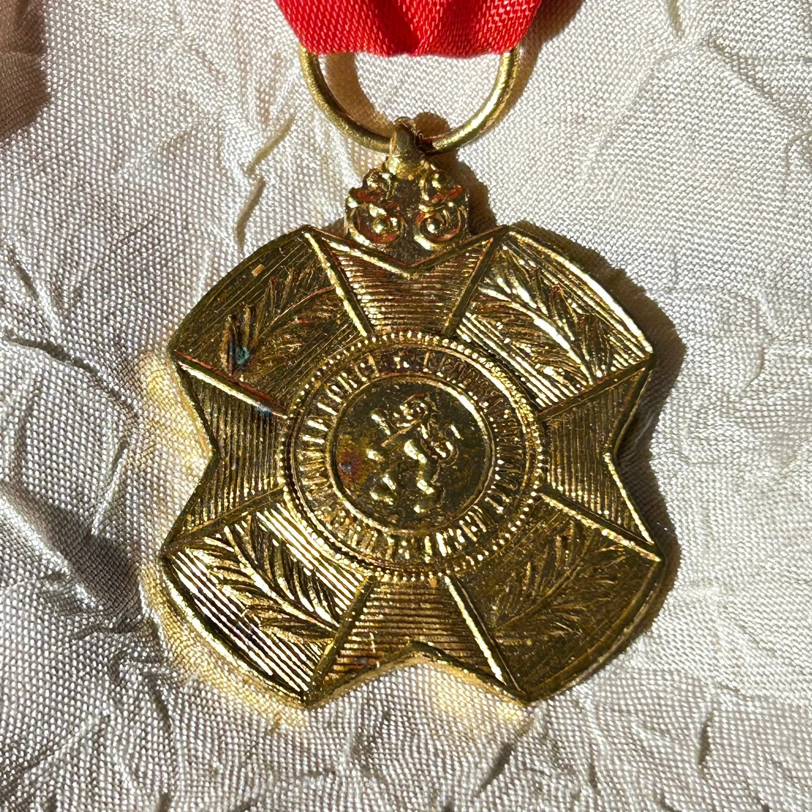 Medaille in de orde van Leopold II Belgische onderscheiding, Antiek en Kunst, Ophalen of Verzenden