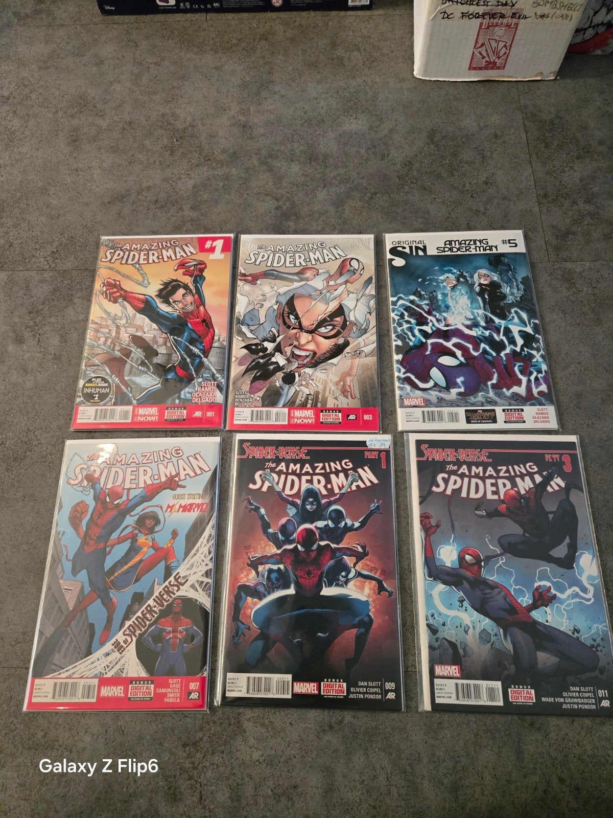 The Amazing Spider-Man vol. 3 (1-18, 17.1, 20.1) 1.1 -1.5, Boeken, Strips | Comics, Meerdere comics, Ophalen of Verzenden, Gelezen