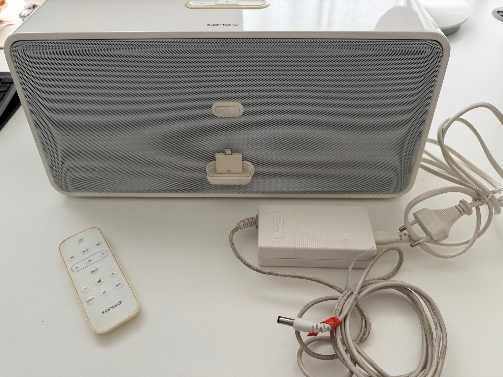 Sonoro luidspreker met Bluetooth en afstandsbediening, Overige merken, Gebruikt, Ophalen of Verzenden, Minder dan 60 watt