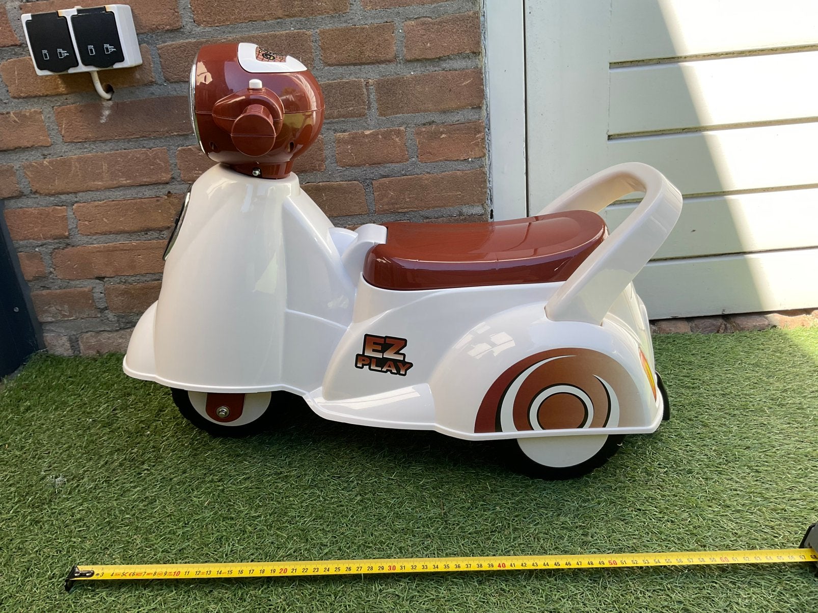 Nieuwe zgan retro EZ Play & Fun loopwagen scooter. OPHALEN, Ophalen, Nieuw, Loopvoertuig