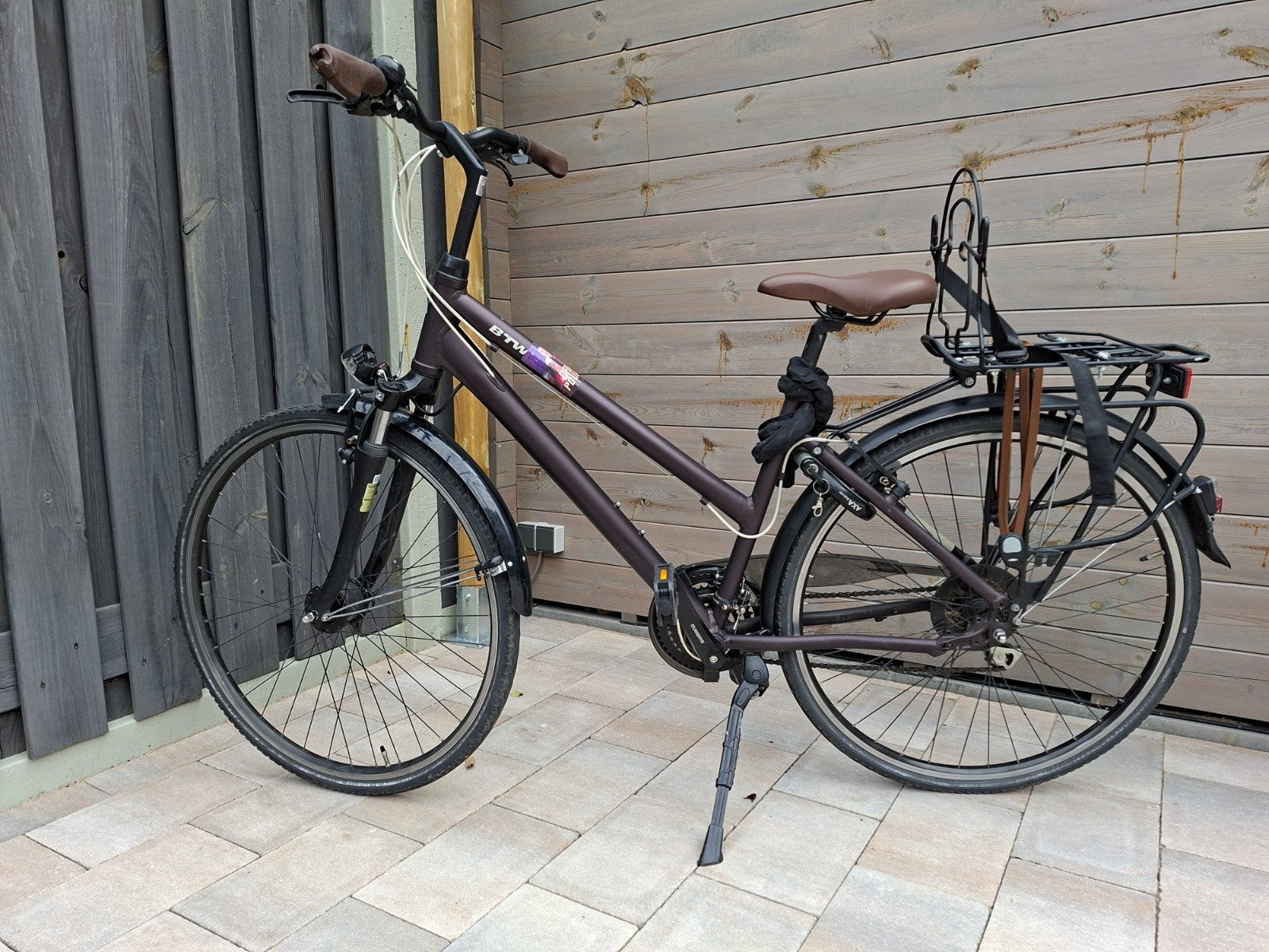 Decathlon B'Twin stadsfiets - gebruikt, Fietsen en Brommers, Fietsen | Dames | Damesfietsen, Overige merken, Velgrem, Versnellingen