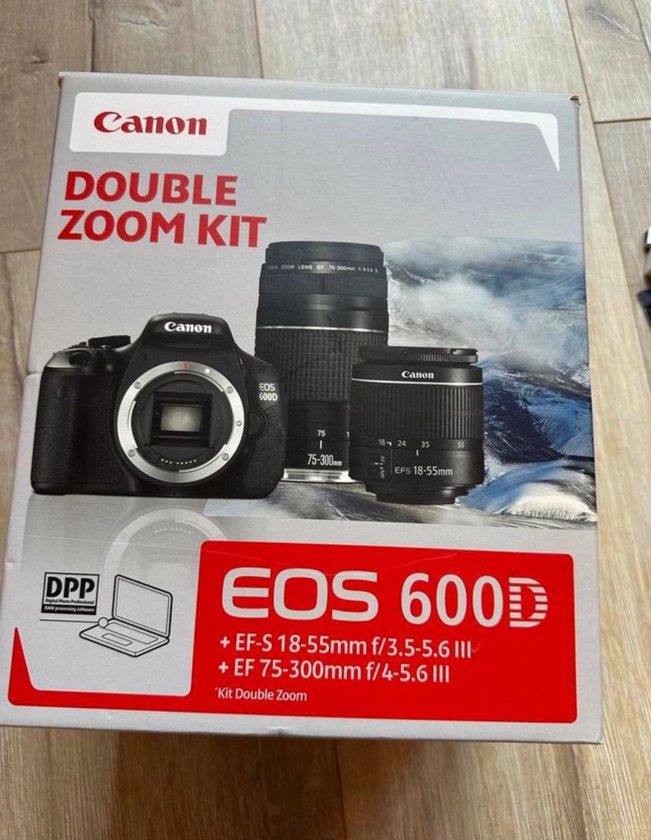 Canon EOS 600D Double Zoom Kit - Spiegelreflexcamera, Spiegelreflex, Canon, Ophalen of Verzenden, Zo goed als nieuw