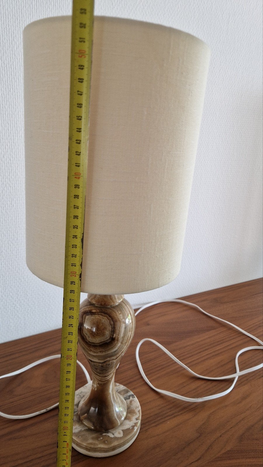 Elegante lamp met onyx voet en stoffen kap, Ophalen