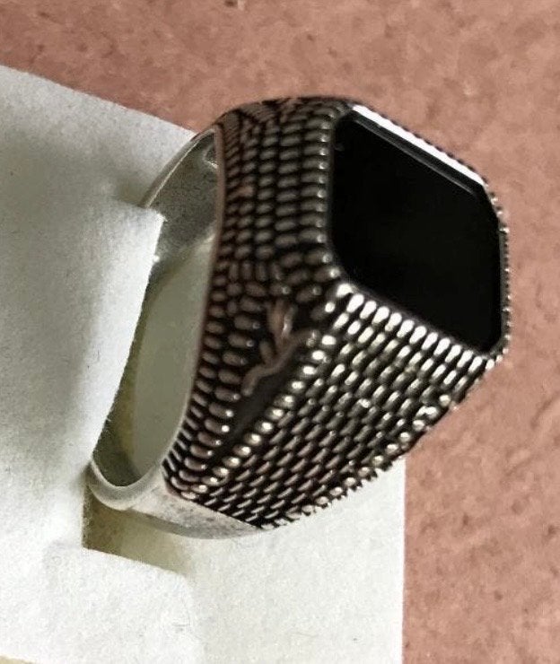 Tibet Zilveren Ring met Zwarte Steen - Maat 20 - Nieuw, Overige materialen, 20 of groter, Nieuw, Ophalen of Verzenden