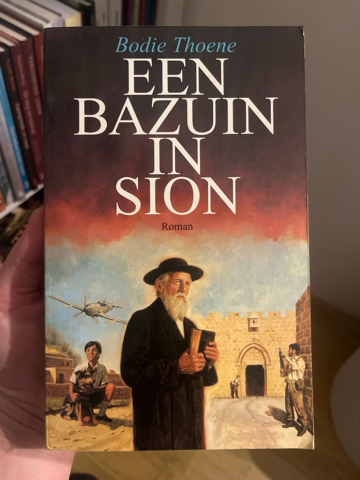 Bodie Thoene - Een Bazuin in Sion (Roman), Ophalen of Verzenden, Gelezen, Nederland