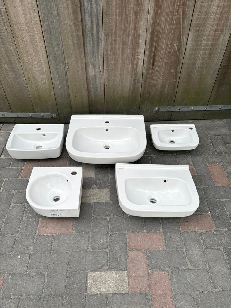 Nieuwe Verschillende geberit wastafels, P, P, Nieuw, Minder dan 100 cm