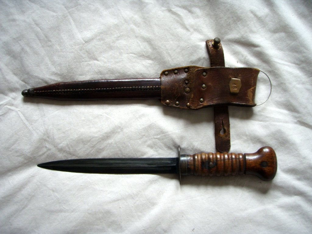 Stormdolk M1917, Ophalen, Landmacht, Nederland, Mes of Dolk