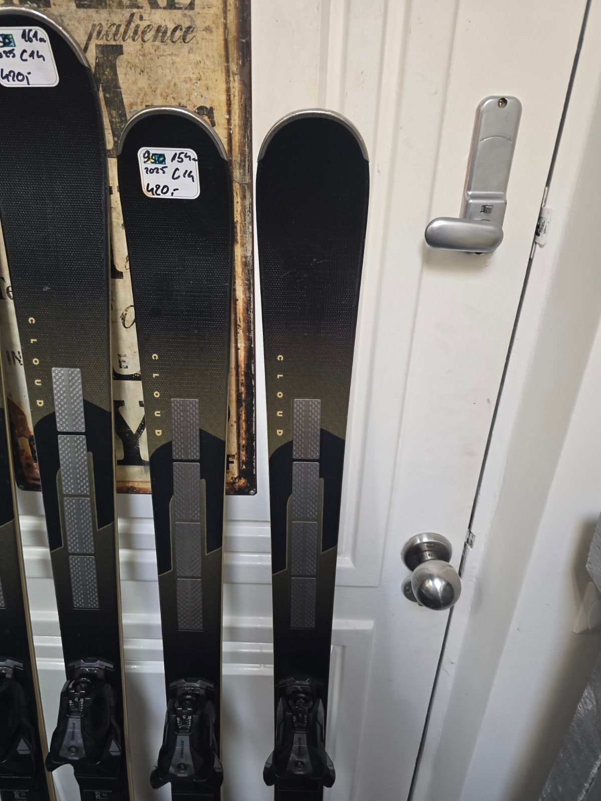 154cm ATOMIC CLOUD C14 REVOSHOCK 950€ DAMES GEVORDERDEN, 140 tot 160 cm, Ophalen of Verzenden, Zo goed als nieuw, Carve