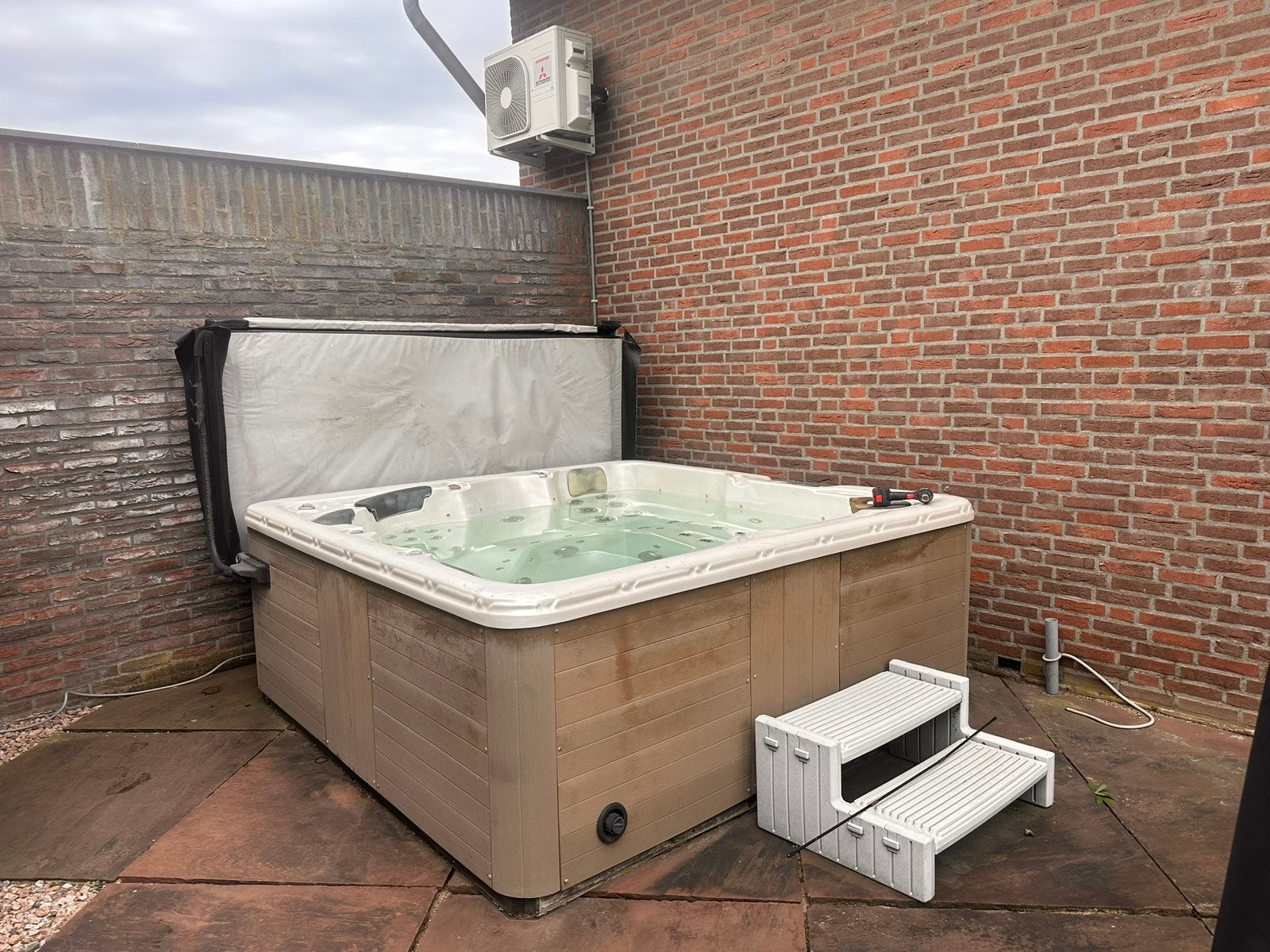 Spa en sauna service Limburg spa monteur-> jacuzzi bubbelbad, Ophalen of Verzenden, Gebruikt