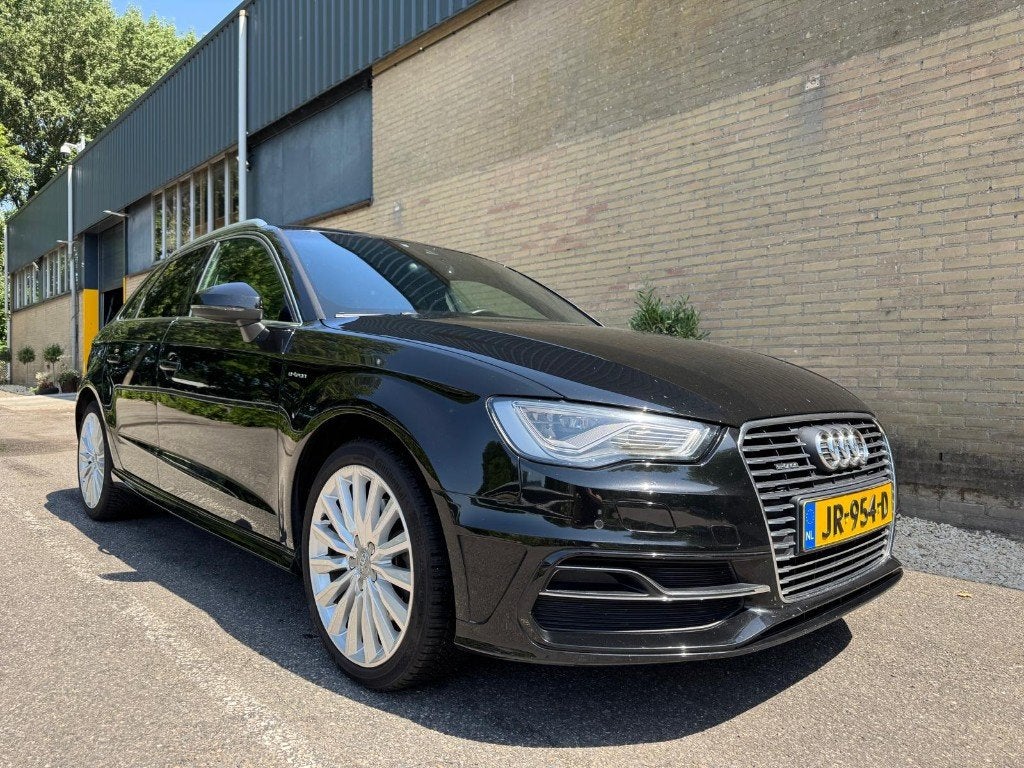 Audi A3 1.4 Tfsi 204pk E-tron Phev S-line 2015 Zwart, Auto's, Audi, Lichtsensor, 4 cilinders, 0 kg, Zwart