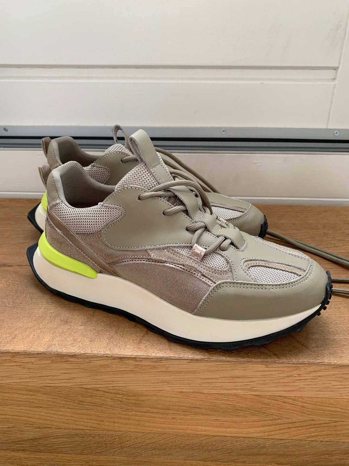 Sacha sneakers maat 38, Ophalen of Verzenden, Zo goed als nieuw, Beige, Sneakers of Gympen