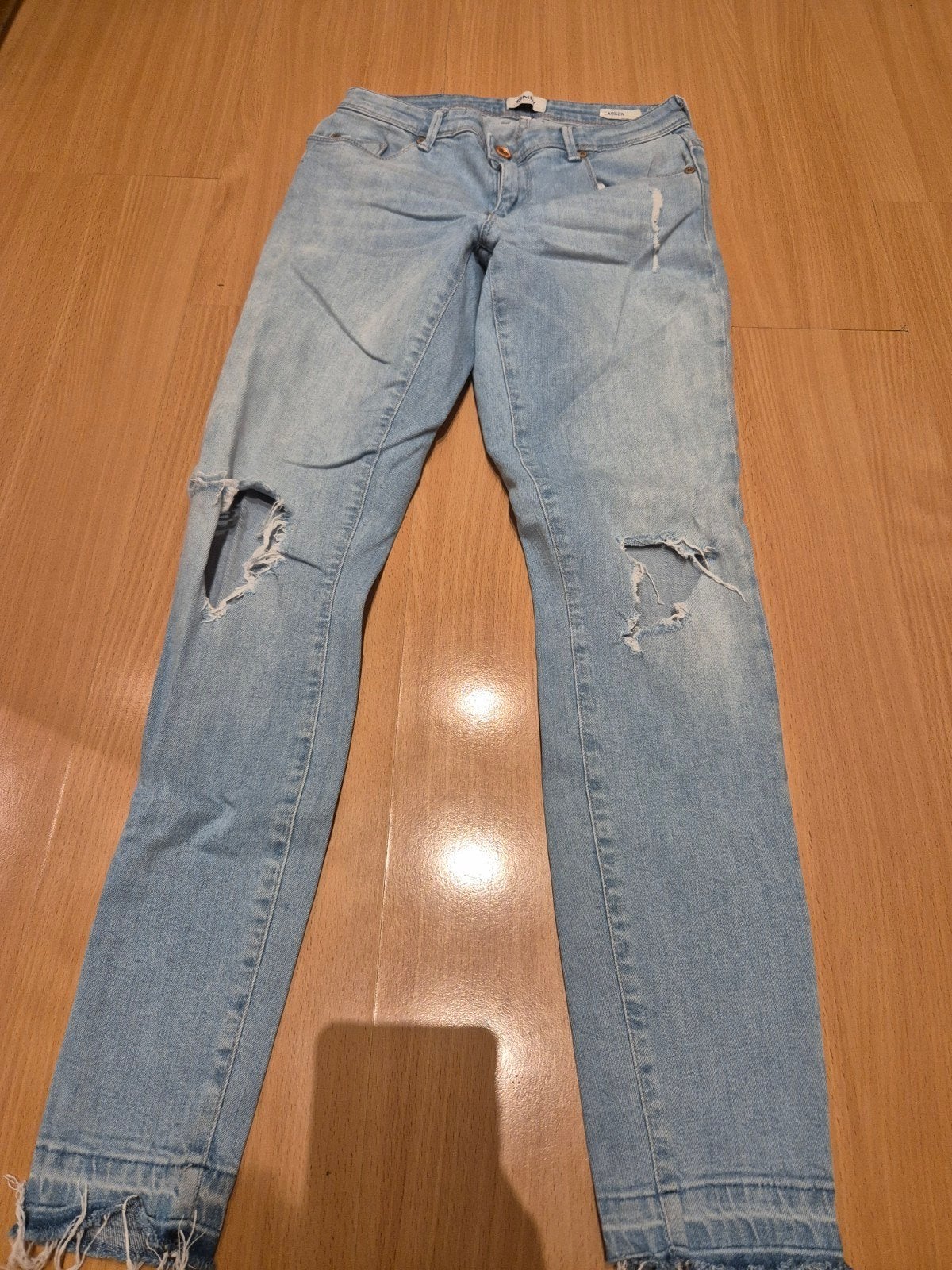 Only spijkerbroek met gaten - W29/L32, Only, Blauw, Ophalen of Verzenden, W28 - W29 (confectie 36)