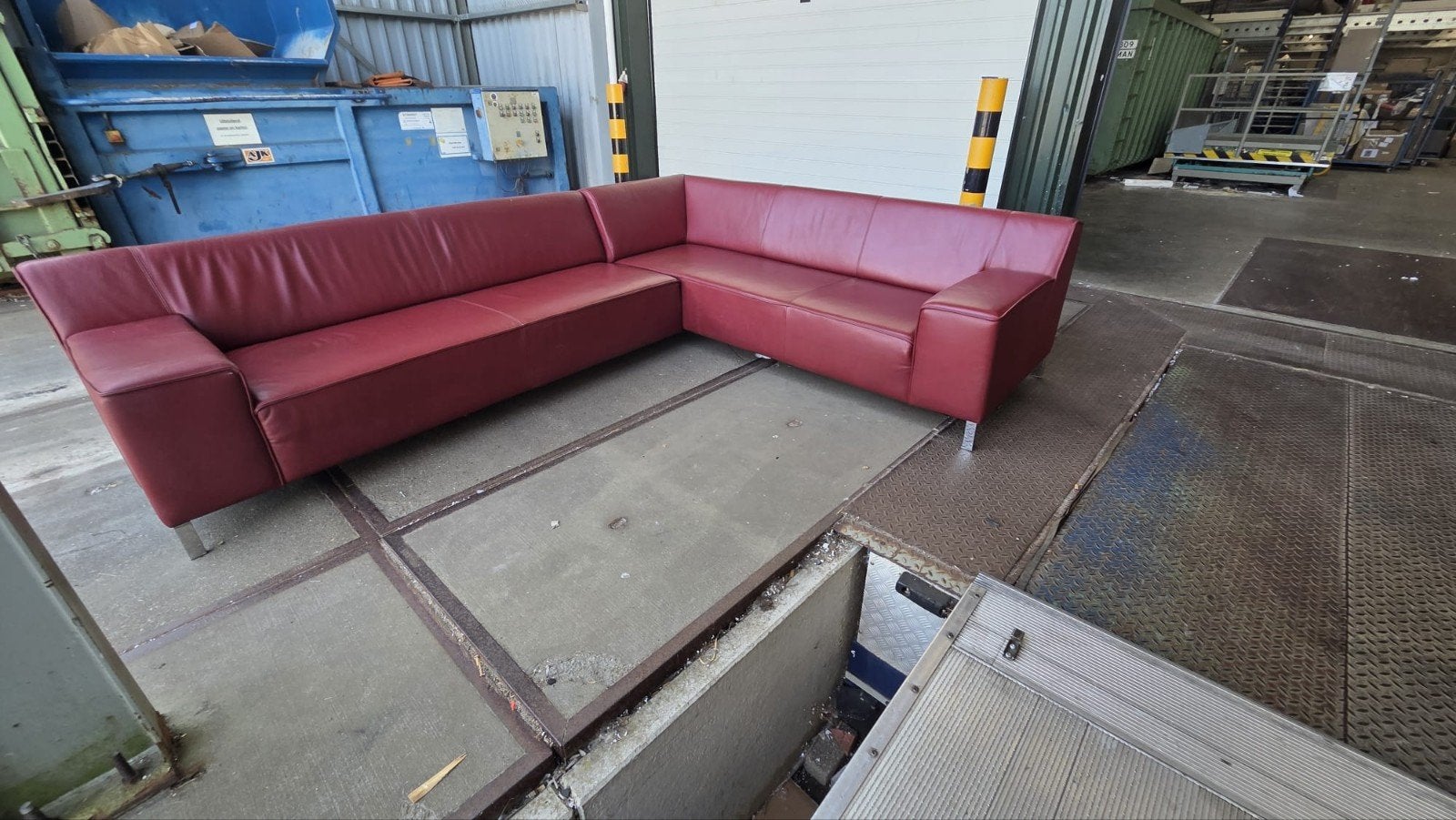 Montèl Hoekbank Rood Leer - Modern en Comfortabel, Ophalen, Gebruikt, Leer, Modern