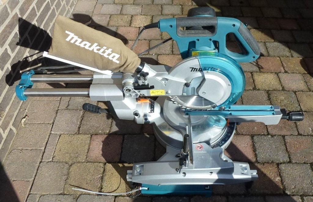 Makita LS1018LN afkortzaag met Makita DEBWST06 onderstel, Ophalen, Gebruikt, Makita, Afkortzaag