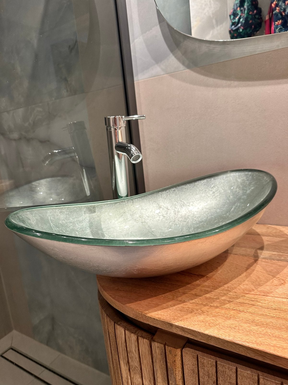 Nieuw blauw glazen luxe waskom met kraan - nog in verpakking, Ophalen, Nieuw, Glas, Wastafel