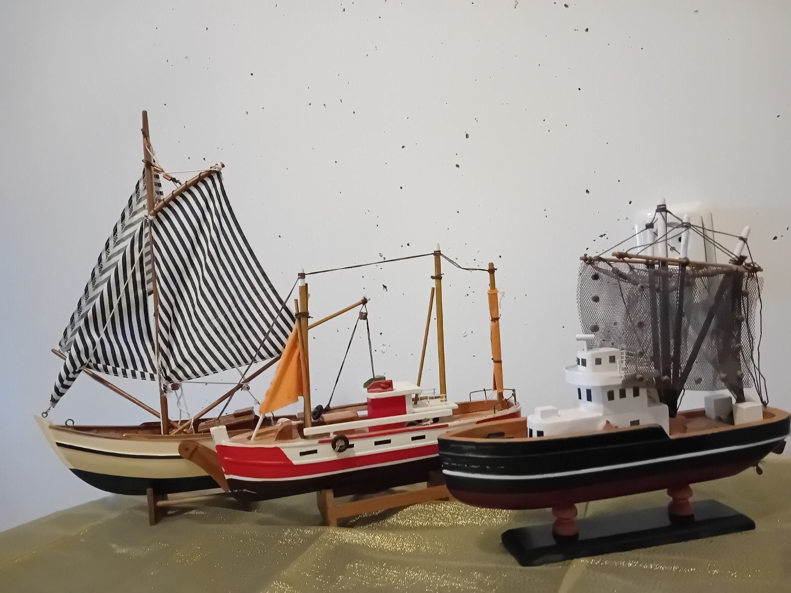 Mooi 3 Houten  Scheepsmodellen Decoratieve Bootjes., Ophalen, Gebruikt, Zeilboot