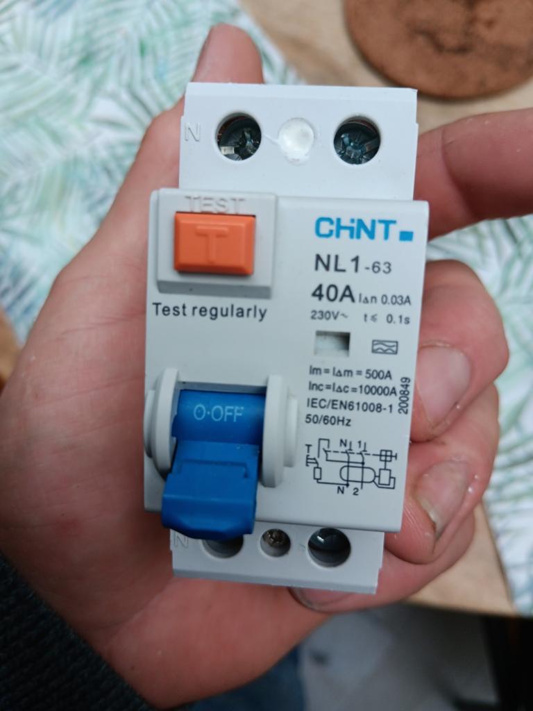 Chint nl1-63 2 polige aardlekschakelaar nieuw staat, Ophalen of Verzenden, Nieuw