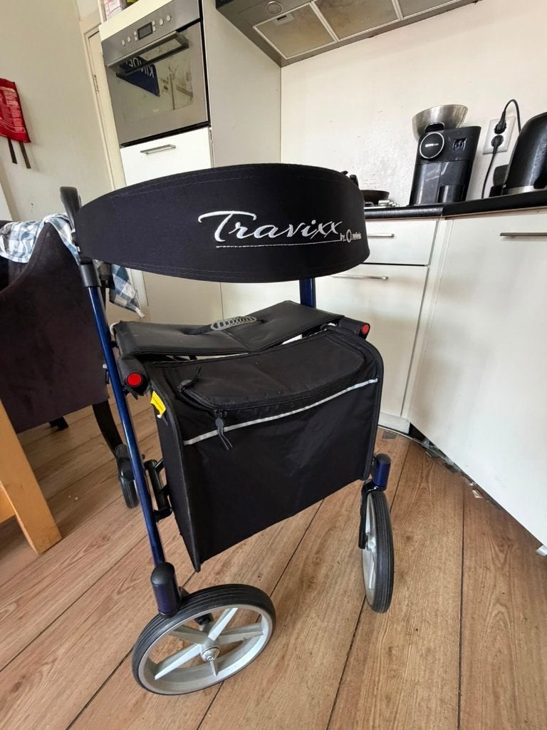 travixx deluxe medipoint M rollator zo goed als nieuw, Diversen, Ophalen, Opvouwbaar, Zo goed als nieuw