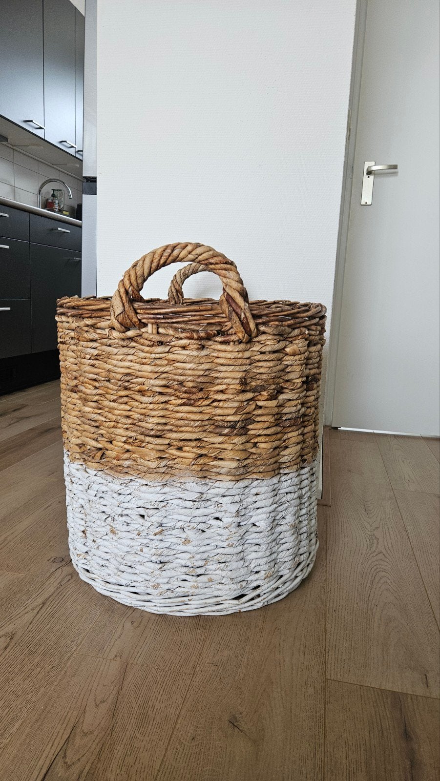 Grote rieten mand, Tuin en Terras, Bloempotten, Ophalen, Overige materialen, 40 cm of meer, Rond