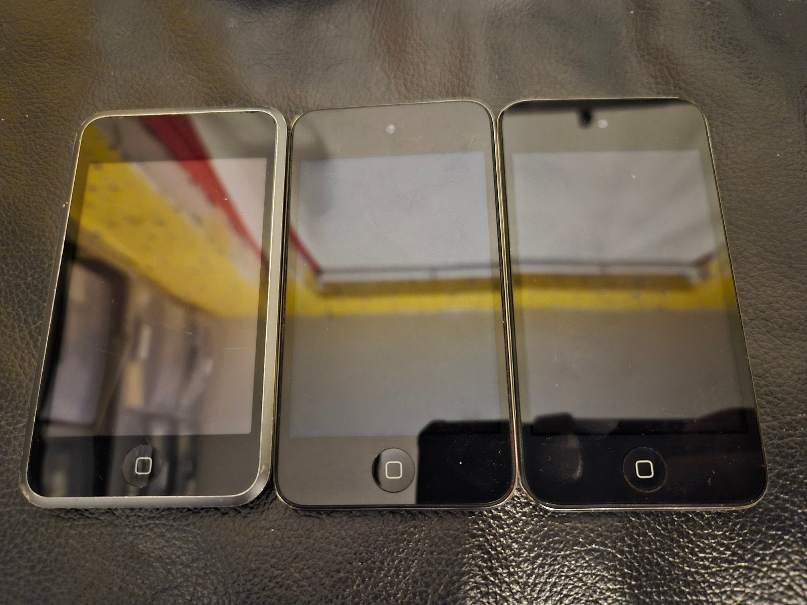3x Apple iPod Touch 8GB - Gebruikt, Audio, Tv en Foto, Mp3-spelers | Apple iPod, Ophalen of Verzenden, Gebruikt, Touch, 2 tot 10 GB