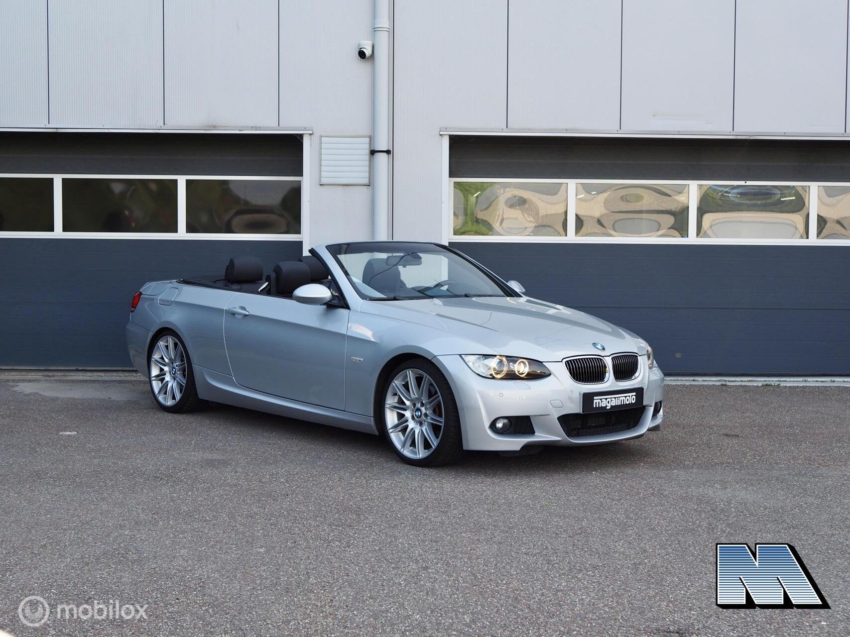 BMW 3-serie E93 Cabrio 325i 3.0 l M Sport l Titan l 2e eign, Auto's, Achterwielaandrijving, Gebruikt, Zwart, Cabriolet