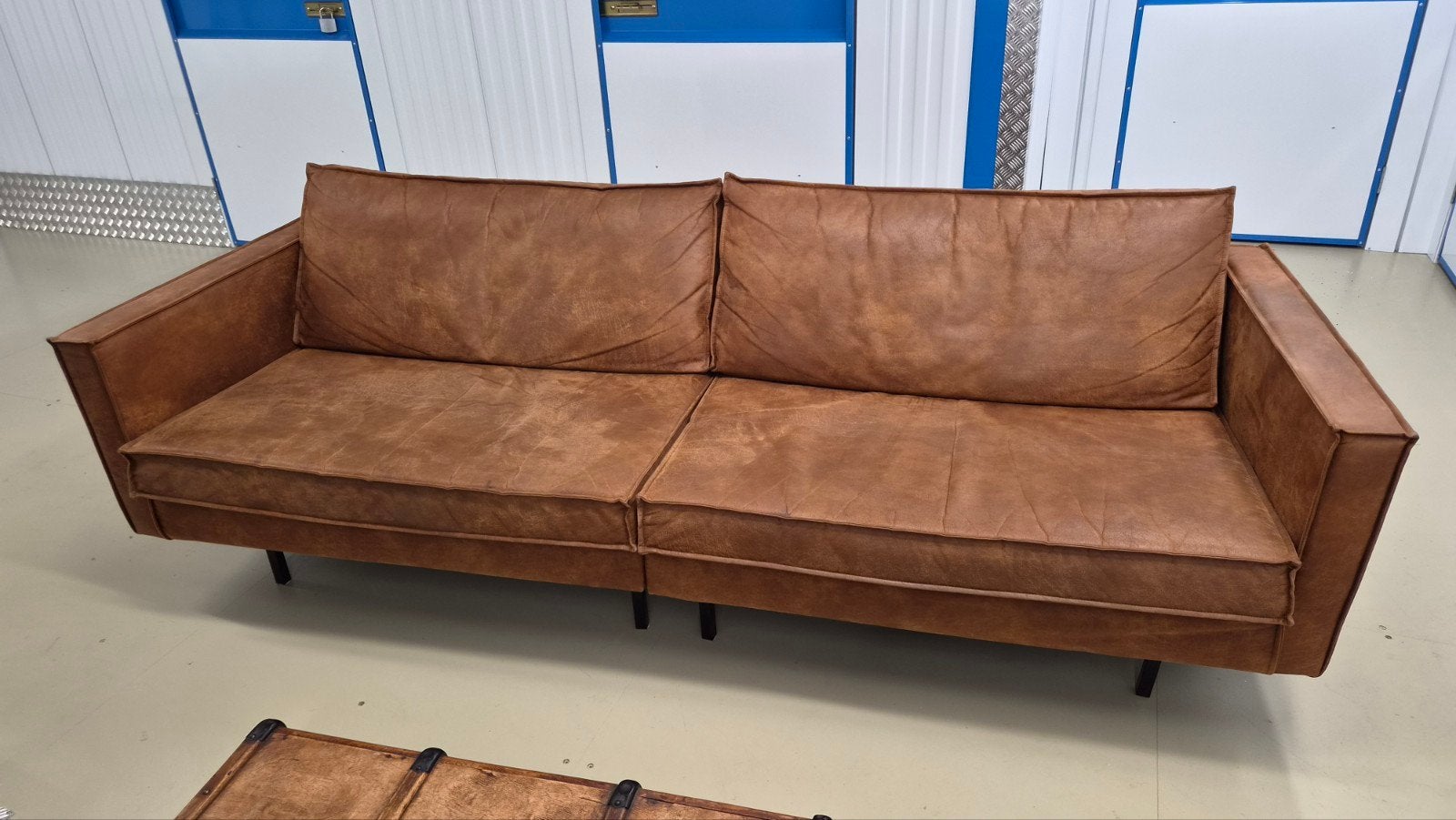 Comfortabele bruine Rodeo drie zitsbank, 250 tot 300 cm, Gebruikt, Driepersoons, 75 tot 100 cm