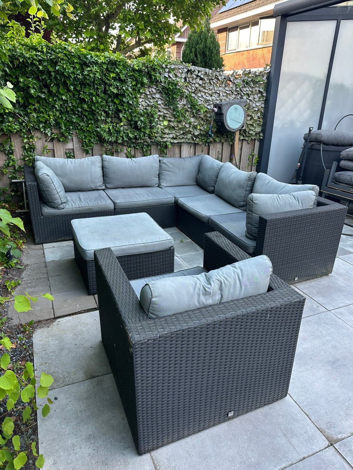 Zwarte wicker loungeset, stoel & hocker bezorgen mogelijk, Ophalen, Gebruikt, Wicker, Bank