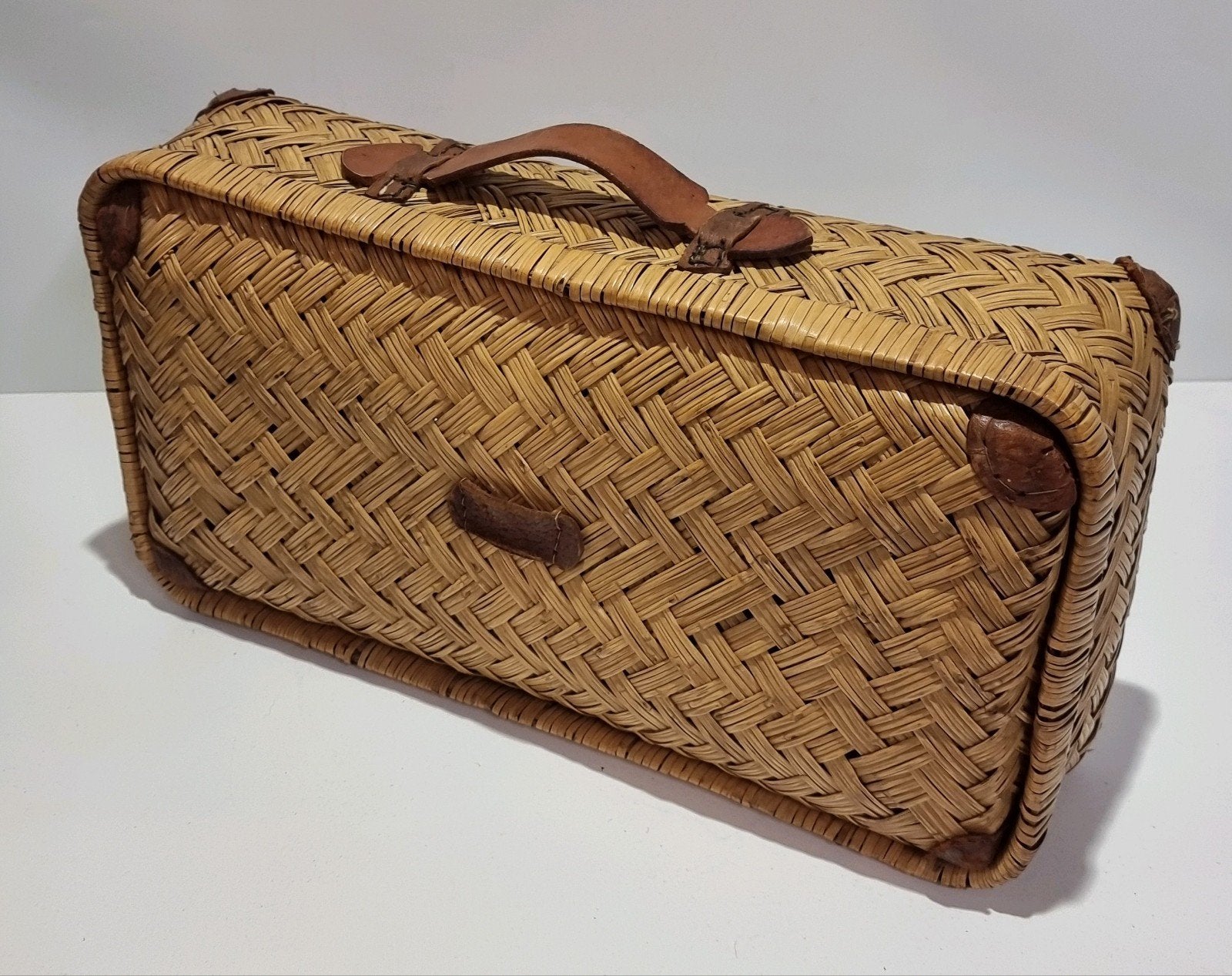Brocante Rieten Koffer / Valies met Leren Details, Ophalen of Verzenden
