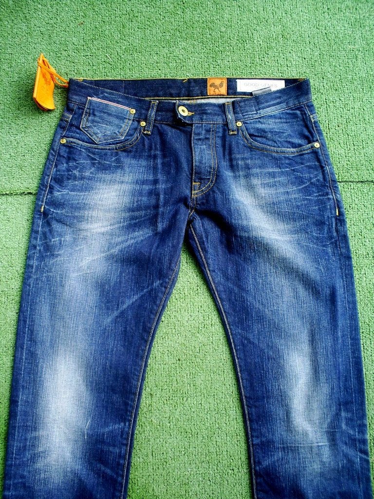NIEUW __ italiaanse GOOD GENES jeans mt. 27 __ waarde 250,00, Nieuw, W27 (confectie 34) of kleiner, Good Genes, Verzenden