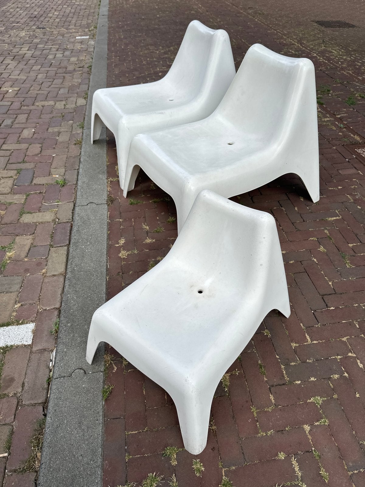 Ikea PS Collectie Stoelen - 2 Volwassenen, 1 Kind - Wit, Ophalen, Kunststof, Gebruikt, Drie