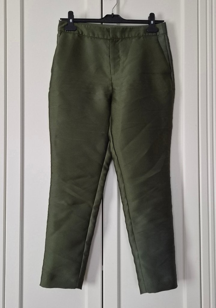 Kate Moss by Nikkie broek, olive, groen, glimmend, maat 34, Ophalen of Verzenden, Zo goed als nieuw, Nikkie, Maat 34 (XS) of kleiner