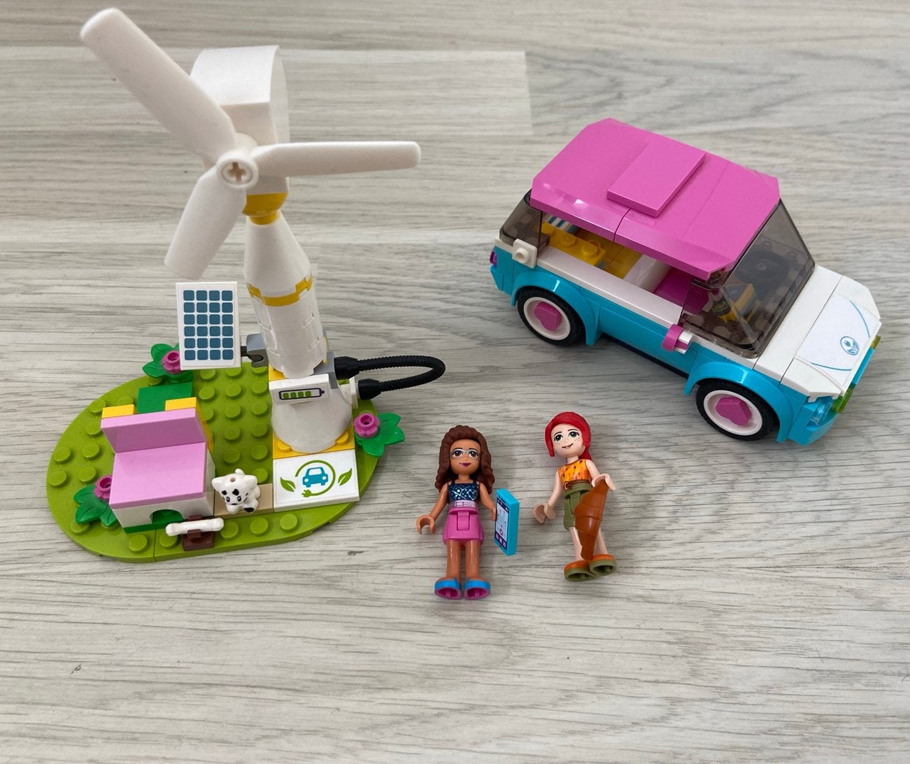 Lego Friends 41443 Mia's elektrische auto - originele doos, Lego, Friends, Ophalen of Verzenden, Zo goed als nieuw