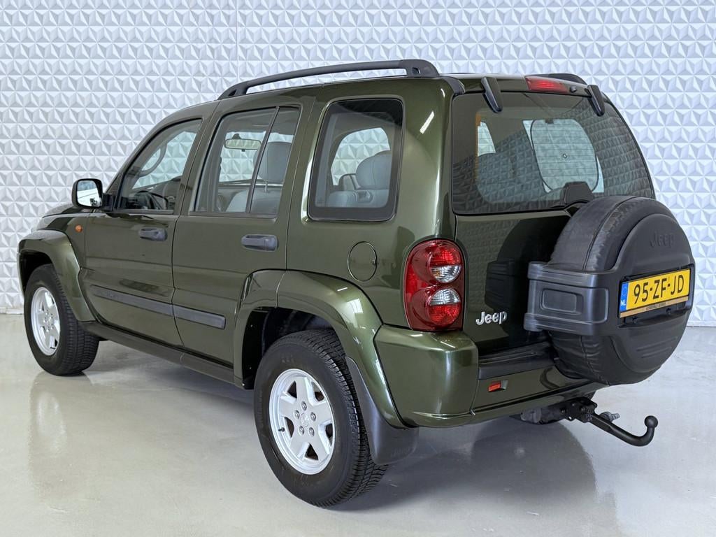 Jeep Cherokee 3.7 V6 Sport 4X4 AUTOMAAT / 165.000km (2008), Auto's, Jeep, Automaat, Gebruikt, 3360 kg, Origineel Nederlands
