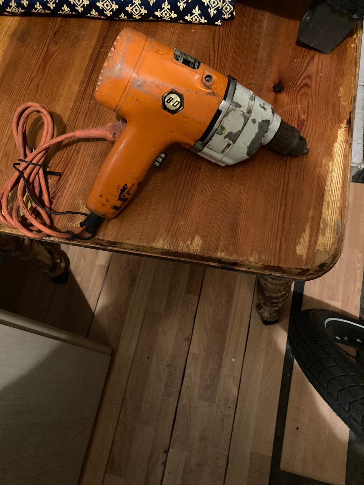 Boormachine, Doe-het-zelf en Verbouw, Gereedschap | Schuurmachines, Ophalen, Zo goed als nieuw, 1200 watt of meer, Bandschuurmachine