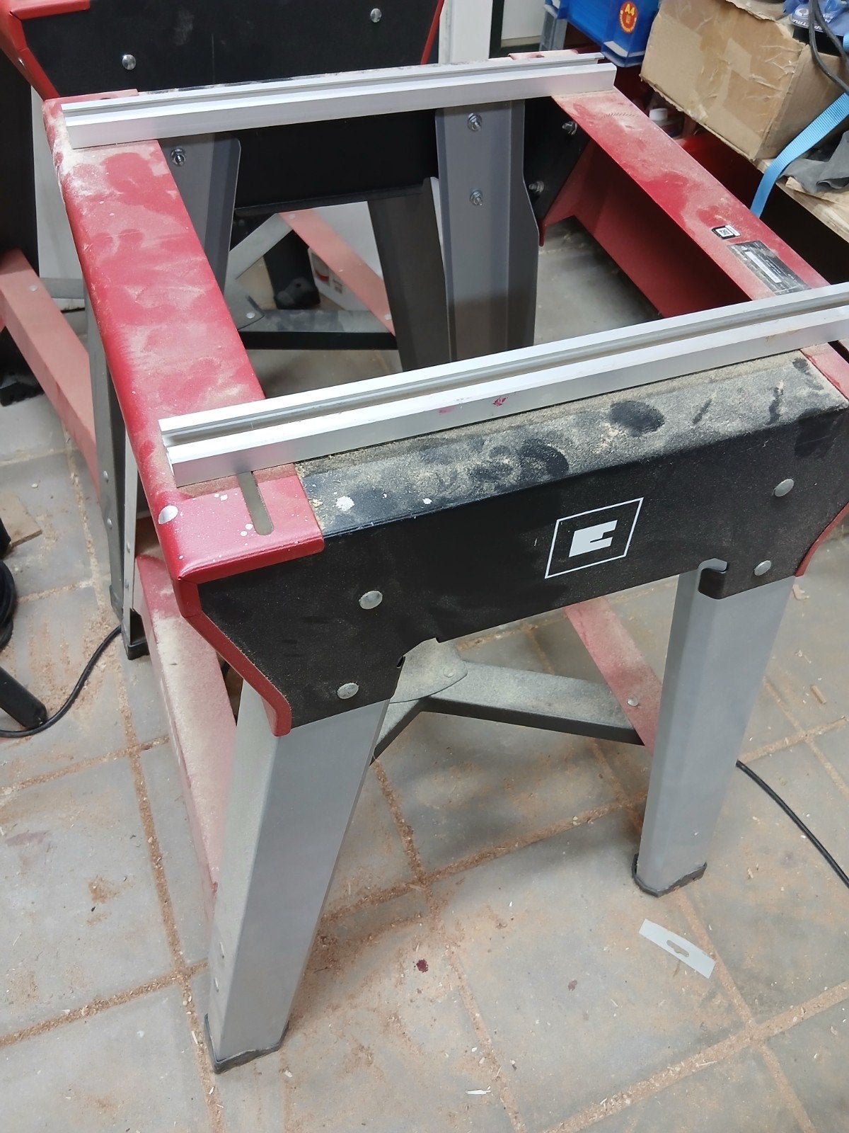 Onderstel van Einhell, Ophalen, Zo goed als nieuw, 1200 watt of meer, Afkortzaag