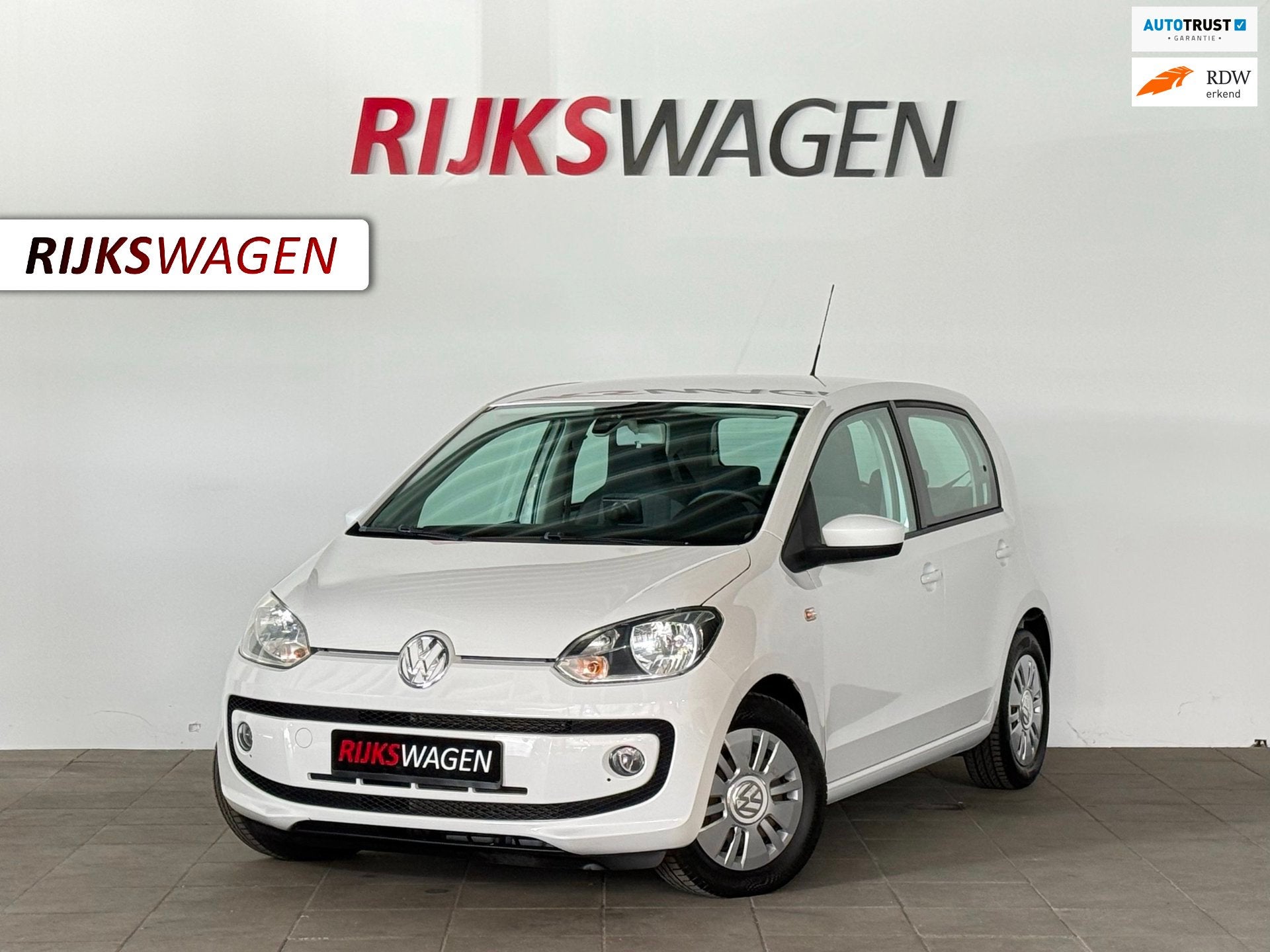 Volkswagen Up! 1.0 move up! BlueMotion Navigatie/Airco/Stoel, Auto's, Voorwielaandrijving, Stof, Gebruikt, 4 stoelen