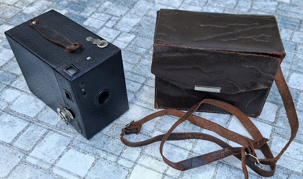 Kodak Hawk-Eye box camera No. 2, incl bewaartasje, vintage, Audio, Tv en Foto, Fotocamera's Analoog, Ophalen of Verzenden, Gebruikt