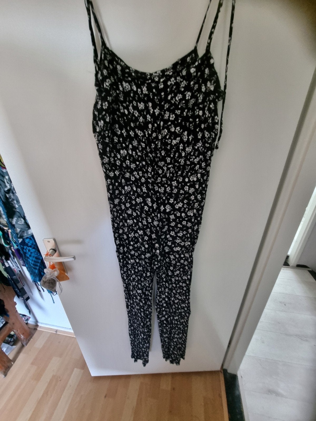 Zwarte jumpsuit met bloemenprint - FB Sister (New Yorker), Zwart, Ophalen of Verzenden, Maat 36 (S), Gedragen