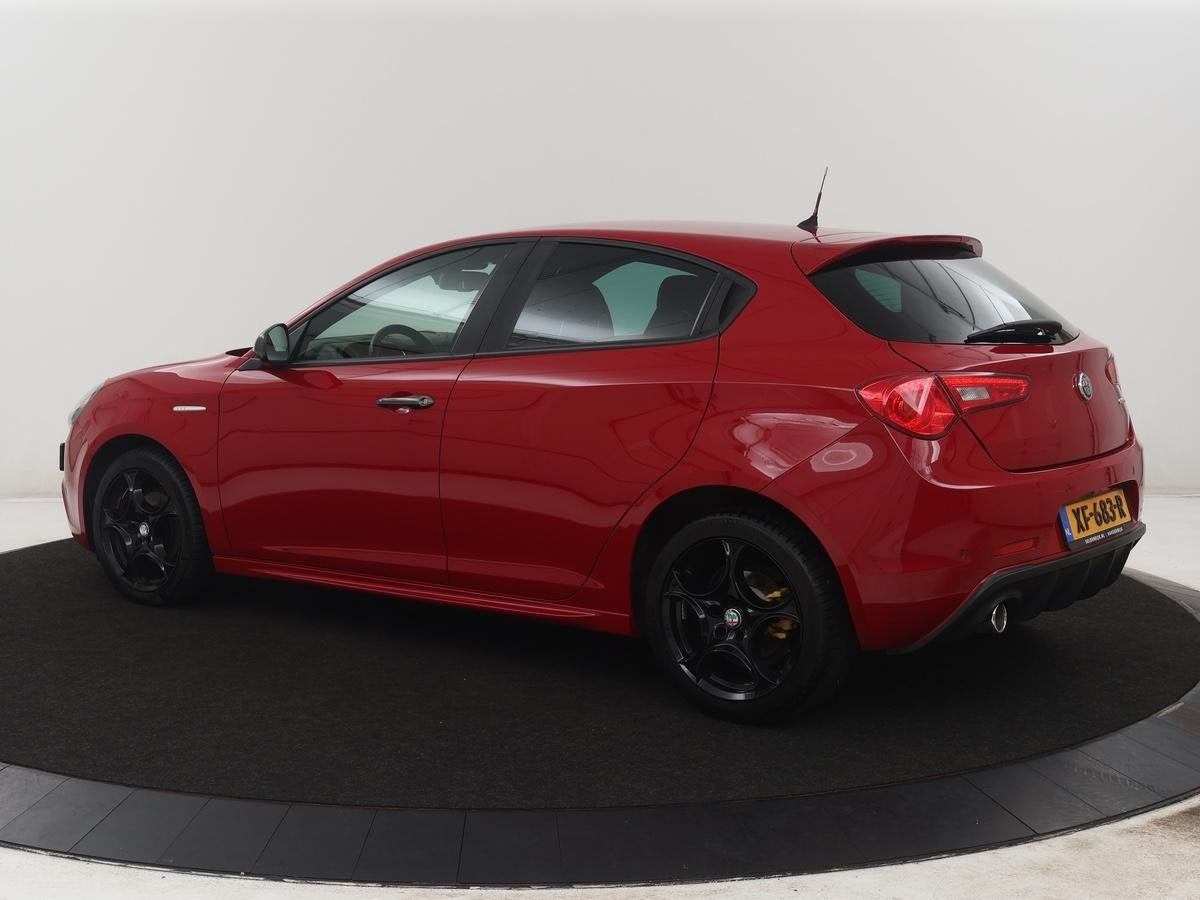 Alfa Romeo Giulietta 1.6 JTDm Super Veloce | Automaat | Stoe, 4 cilinders, Alcantara, Bedrijf, Diesel