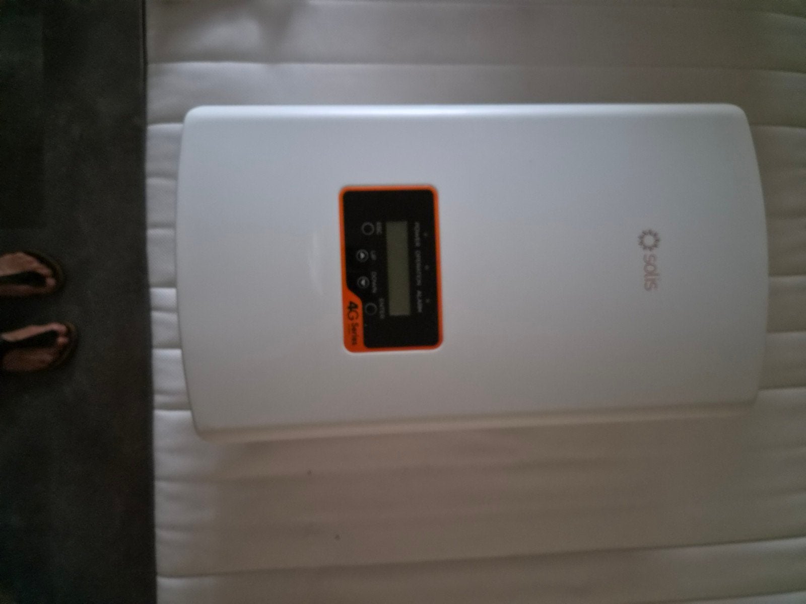 Solis 4G Series omvormer voor zonnepanelen incl dommel, Doe-het-zelf en Verbouw, Ophalen, Gebruikt, Overige typen, 200 wattpiek of meer