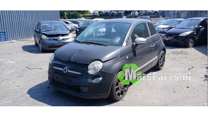 Tank Klep van een Fiat 500 (594)