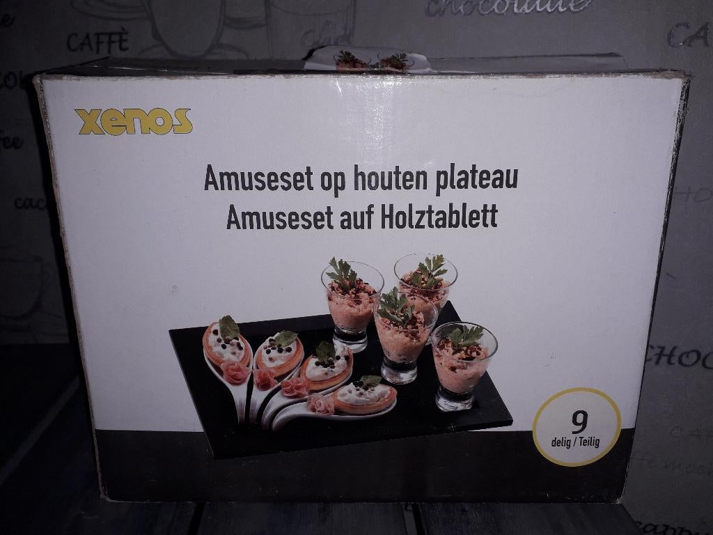 Amuseset op houten plateau 9-delig Xenos, Huis en Inrichting, Keuken | Servies, Ophalen, Overige materialen, Overige typen, Zo goed als nieuw