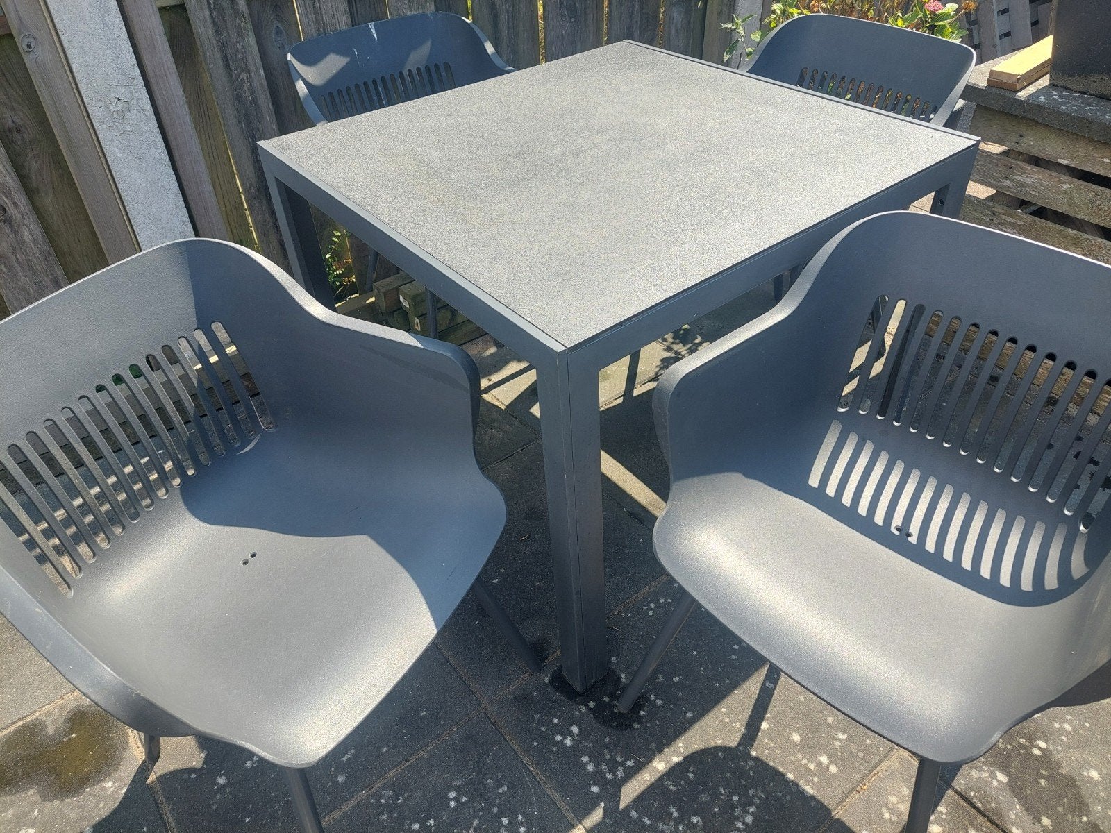 Hartman tuintafel met glazen plaat en 4 stoelen, Tuin en Terras, Tuinsets en Loungesets, Ophalen, 4 zitplaatsen, Gebruikt, Tuinset